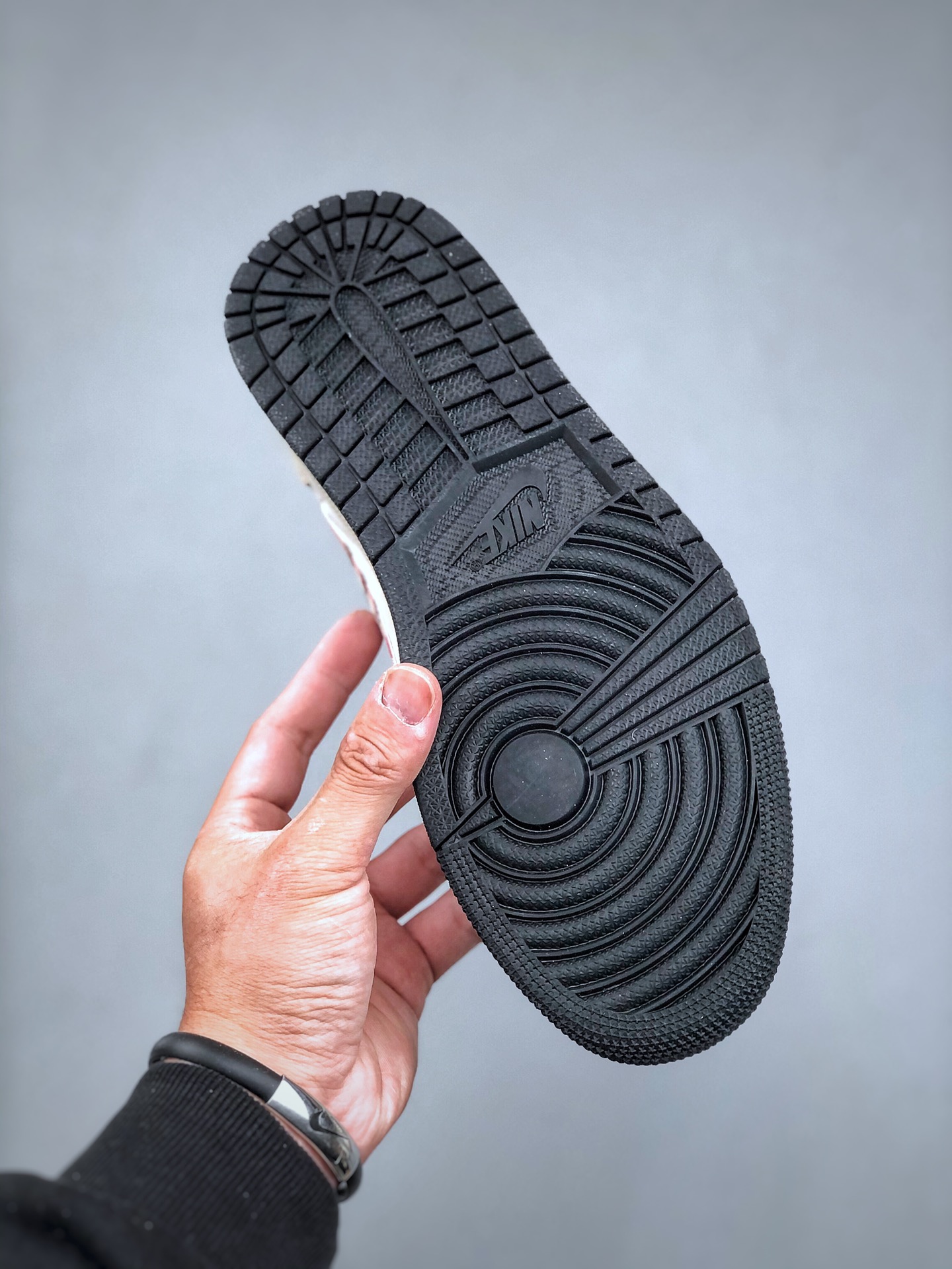 Travis Scott x Nike Air Jordan 1 Low x BURBERRY Air Jordan 1 Low（DM7866-049）