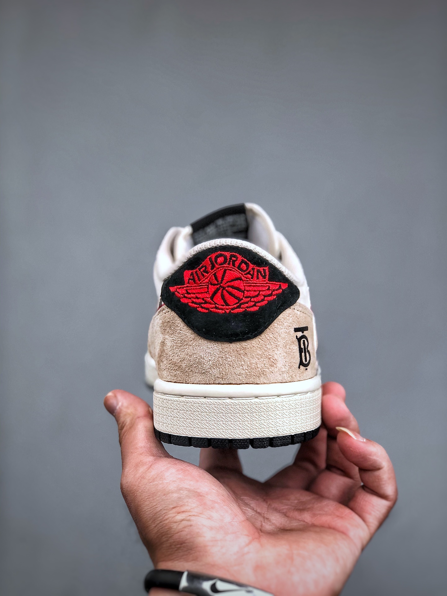 Travis Scott x Nike Air Jordan 1 Low x BURBERRY Air Jordan 1 Low（DM7866-049）