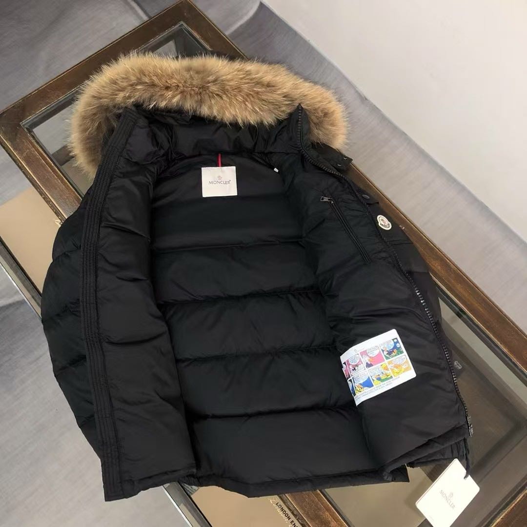 MONCLER MAYAF short down jacket（H20911A002705968E999）
