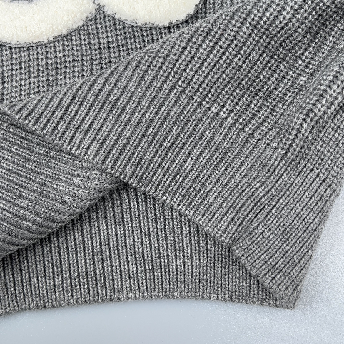 CELINE Triomphe crew neck sweater  (RY0GS423P-09GM）