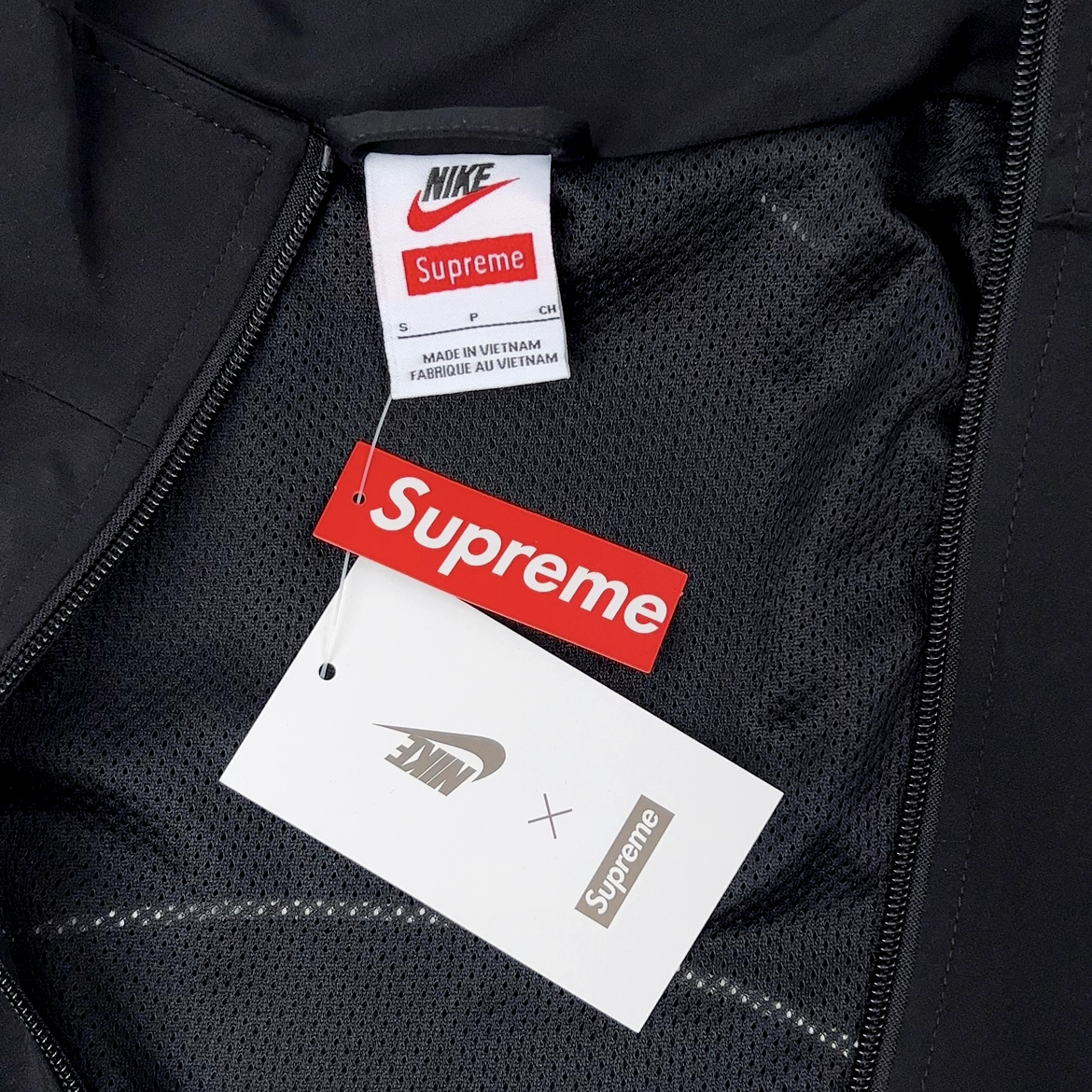 Supreme x Nike Track Jacket （SUP-SS25-218）