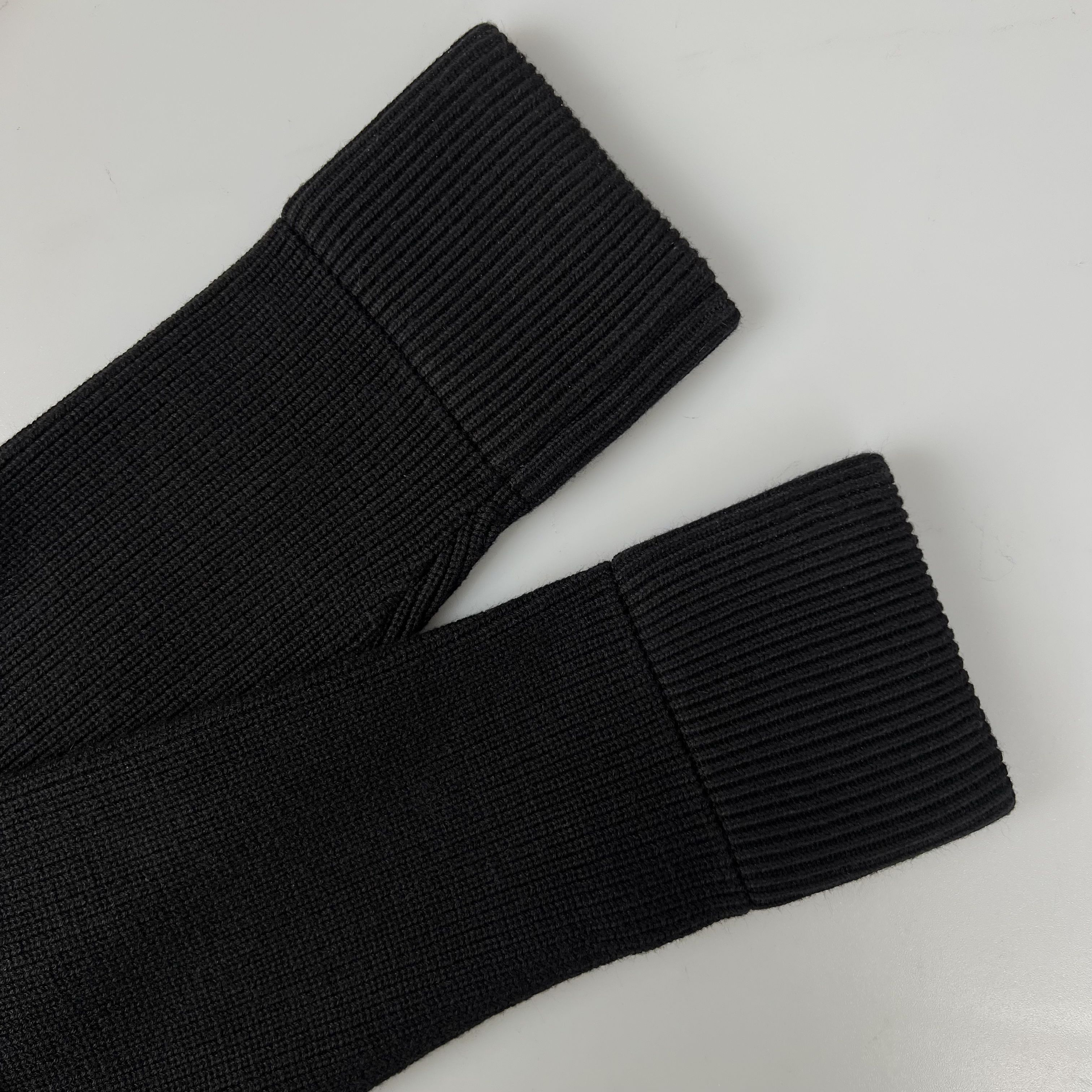 MONCLER Men's Logo Patch Knit Hooded Padding-NFCバージョン（G20919B50800A9340777）