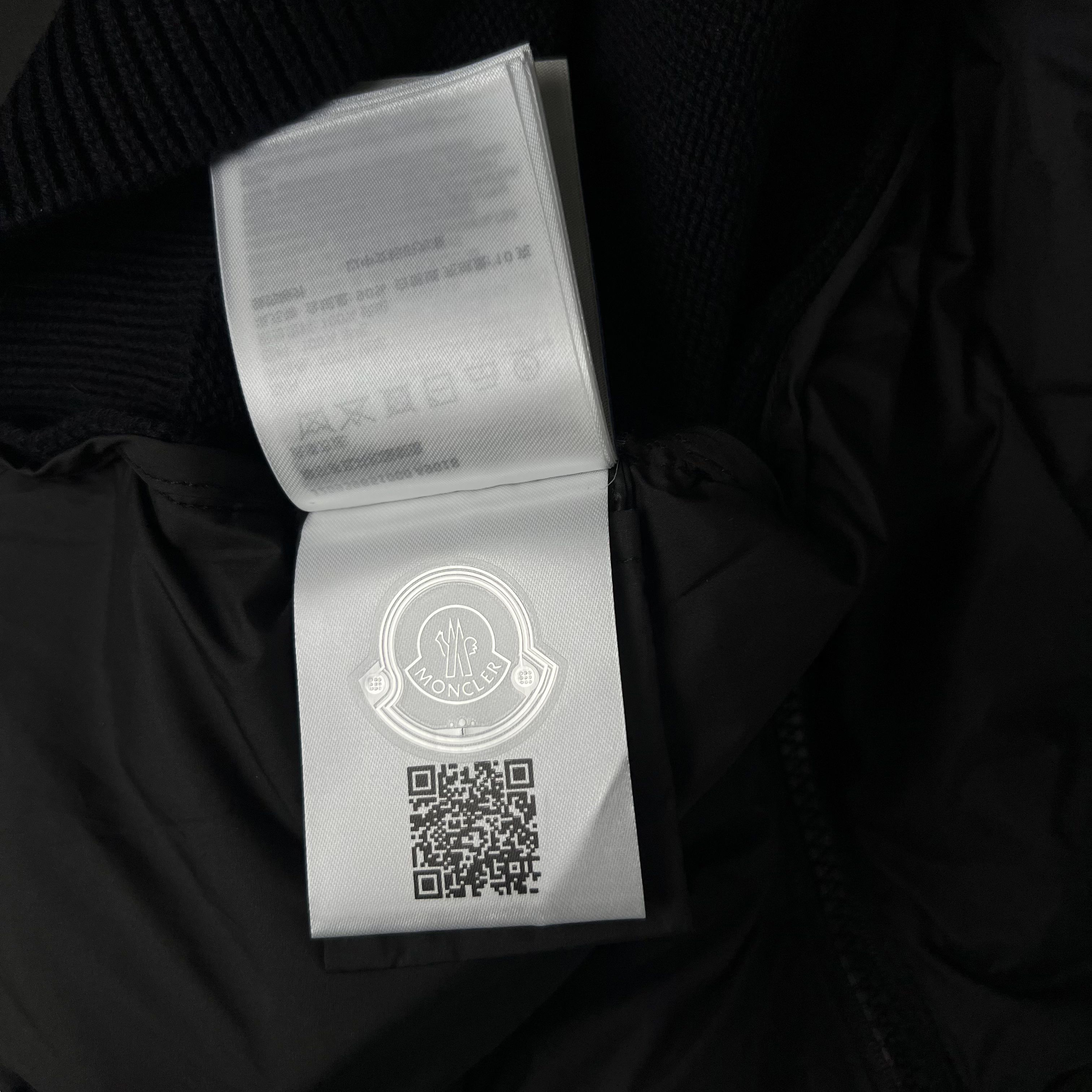 MONCLER Knitted Down Jacket Men's Cardigan Down Jacket -NFC機能なし（J10919B00020M1115999）