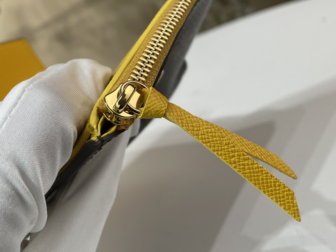 Louis Vuitton wallet （M12961）