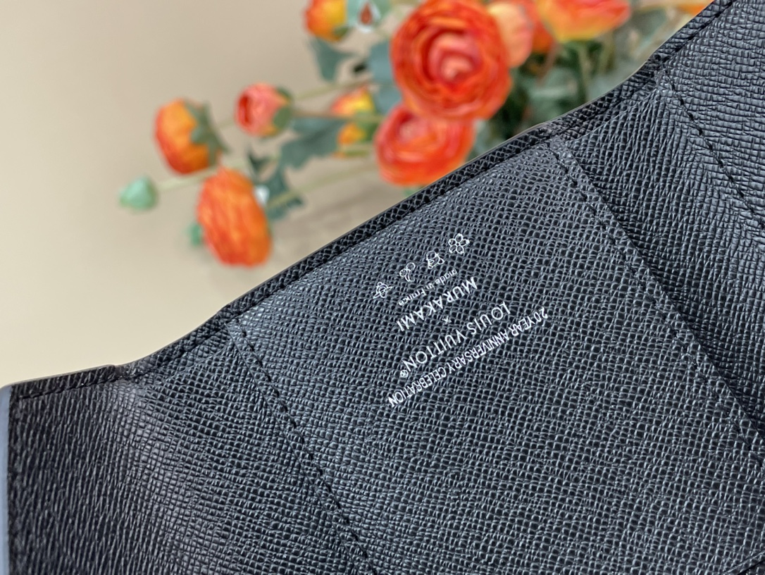 Louis Vuitton x Takashi Murakami Victorine Wallet Monogram "Multicolor"（M14163）