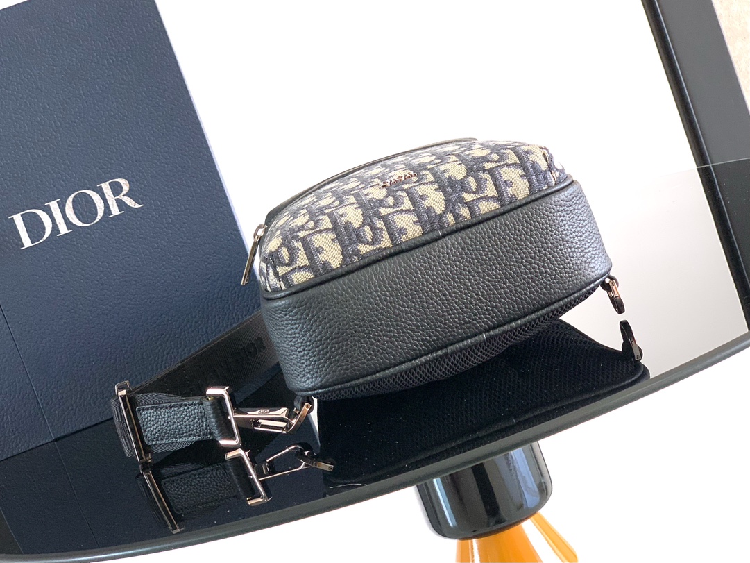 DIOR Rider 2.0 Shoulder Bag（1ESBO065YKS-H27E）