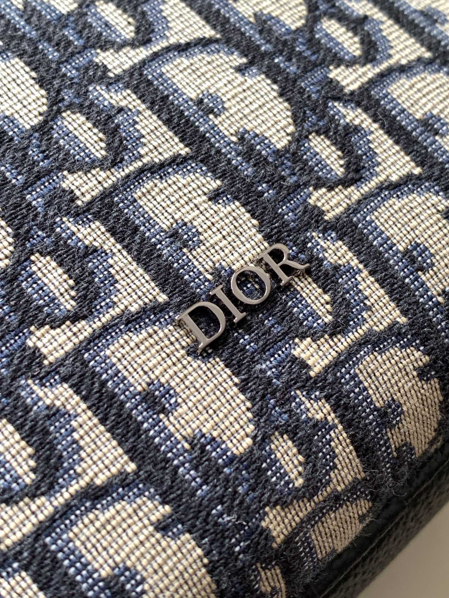 DIOR Rider 2.0 Shoulder Bag（1ESBO065YKS-H27E）
