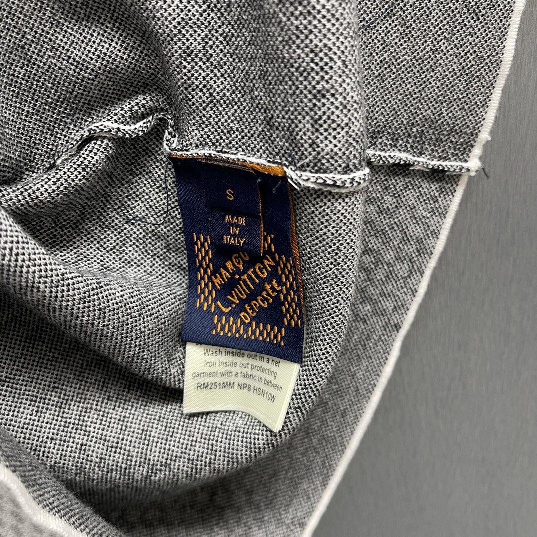 Louis Vuitton Damier Jacquard Short Sleeve Crew Neck（1AHEBC)