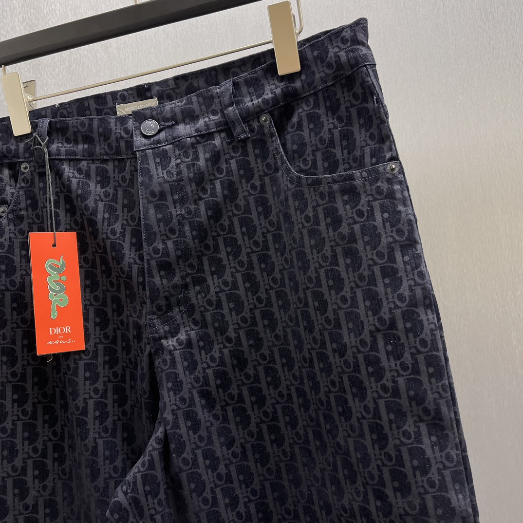 DIOR And Kaws logo print jeans（513D021B321X-C584）