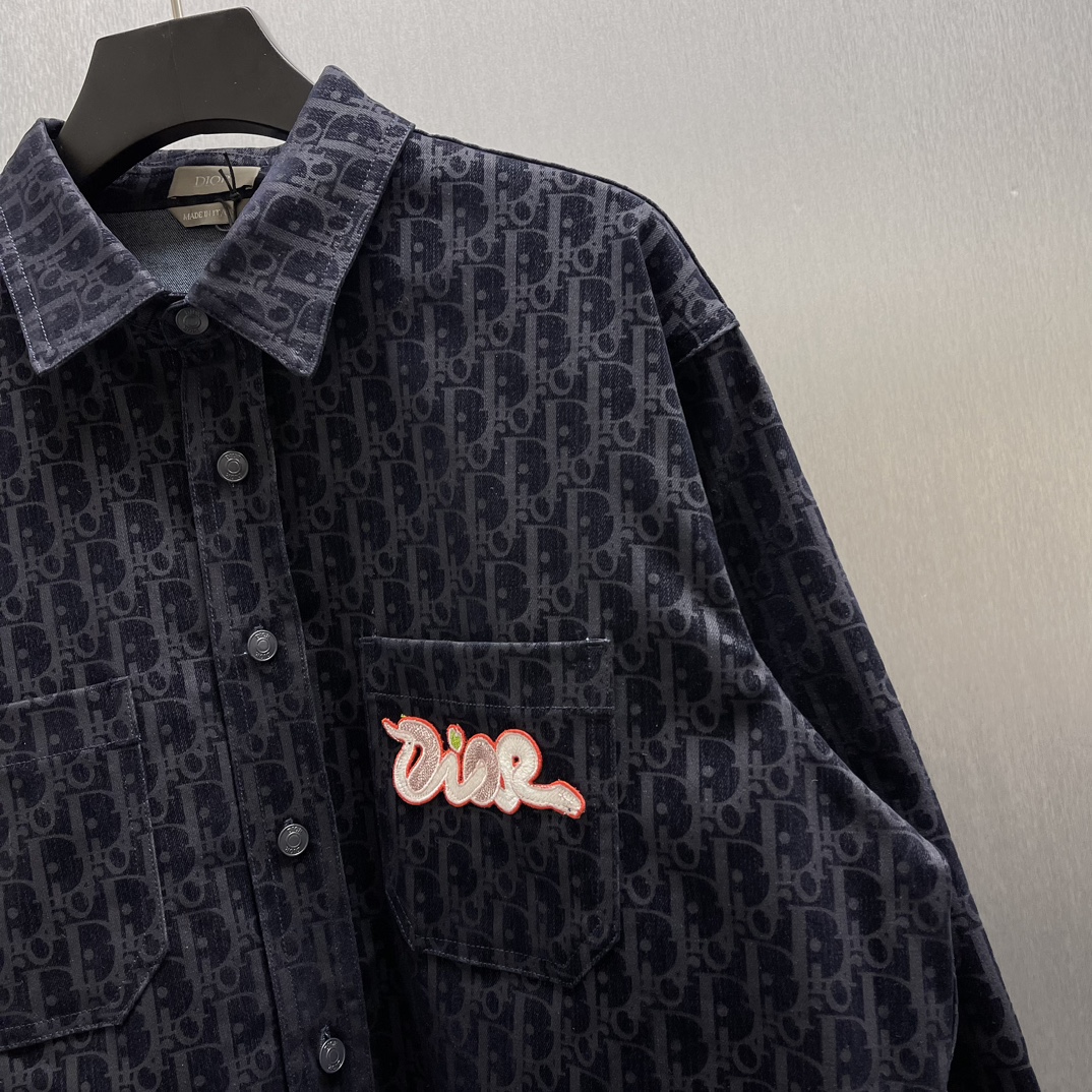 DIOR AND KAWS overshirt（513D595A321X-C584）