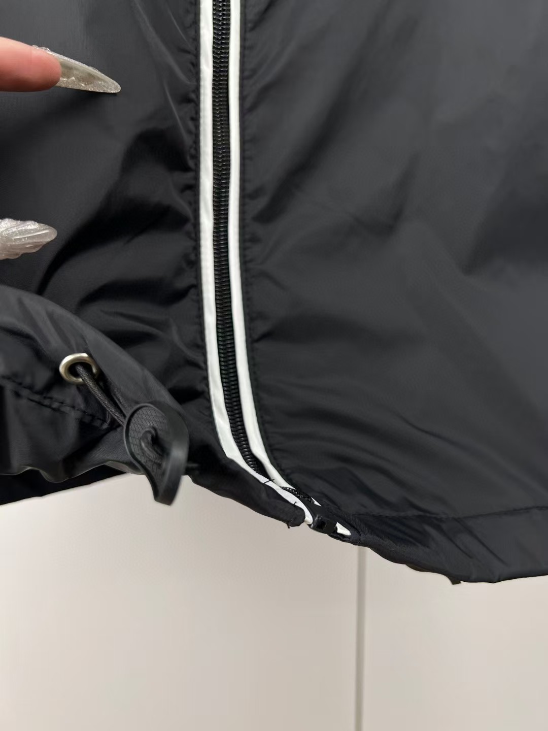 Prada Re-Nylon hooded jacket（438194）