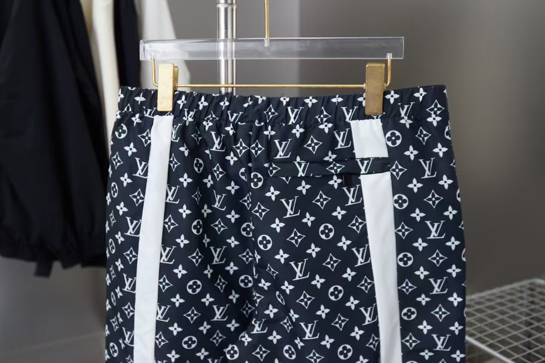 Louis Vuitton  Monogram print technical track pants（1AFWQD）