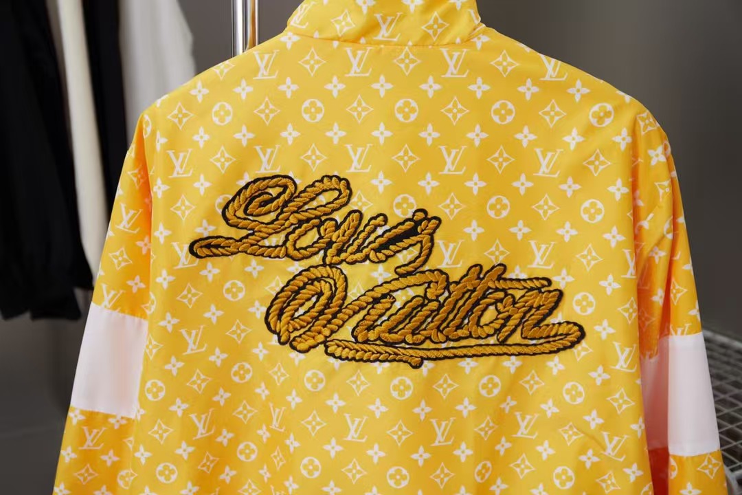 Louis Vuitton Monogram print technical fabric sports top（1AFWJL）