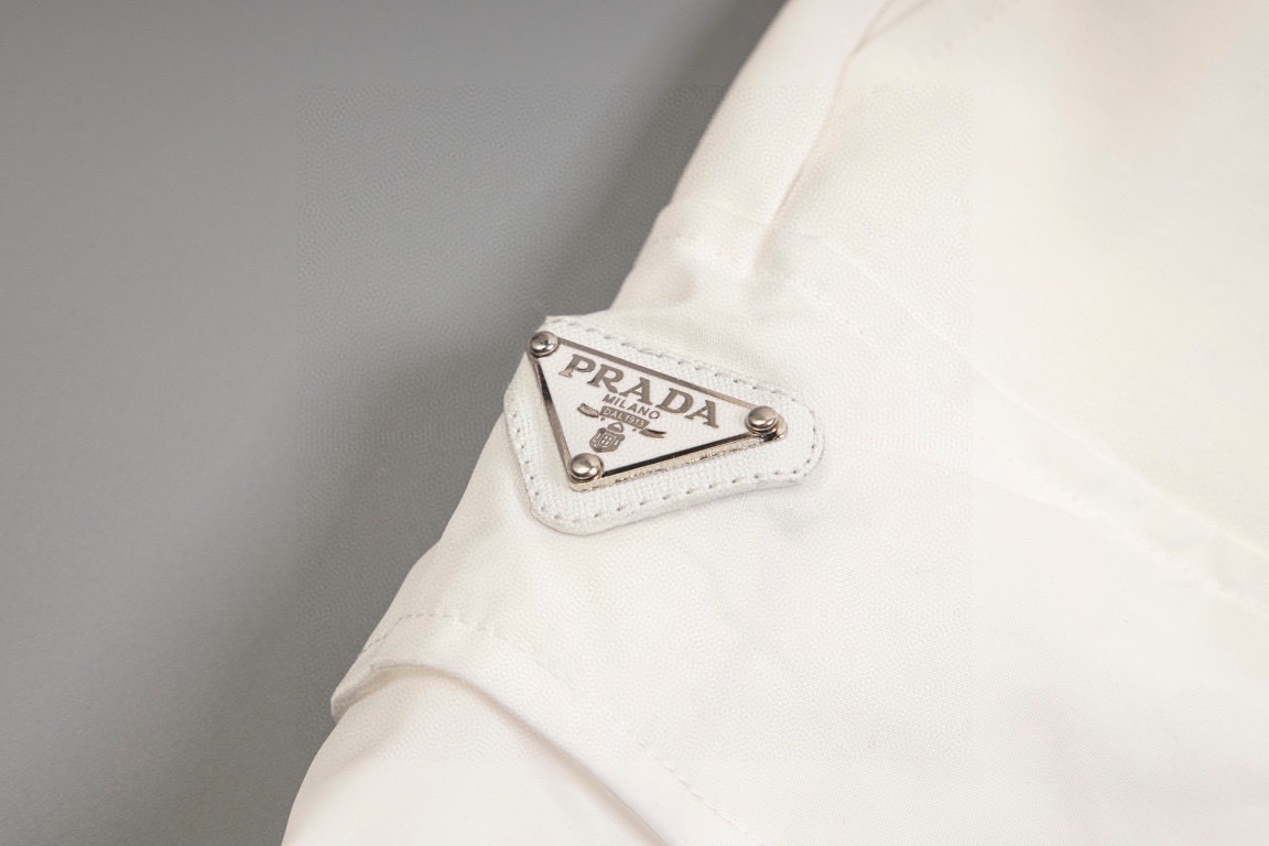 PRADA Triangle-Logo Straight Leg Shorts（UJP229-11JE-F0806-S-OOO）