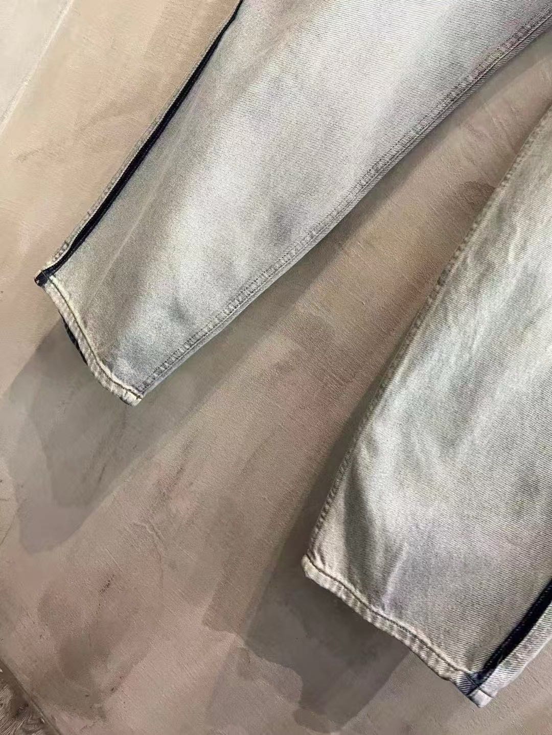 Maison Margiela Jeans (S50LA0222S30870965）