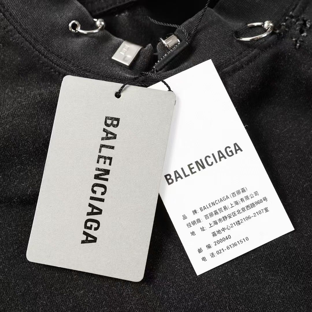 Balenciaga distressed short-sleeved T-shirt（704056TMVA50903）