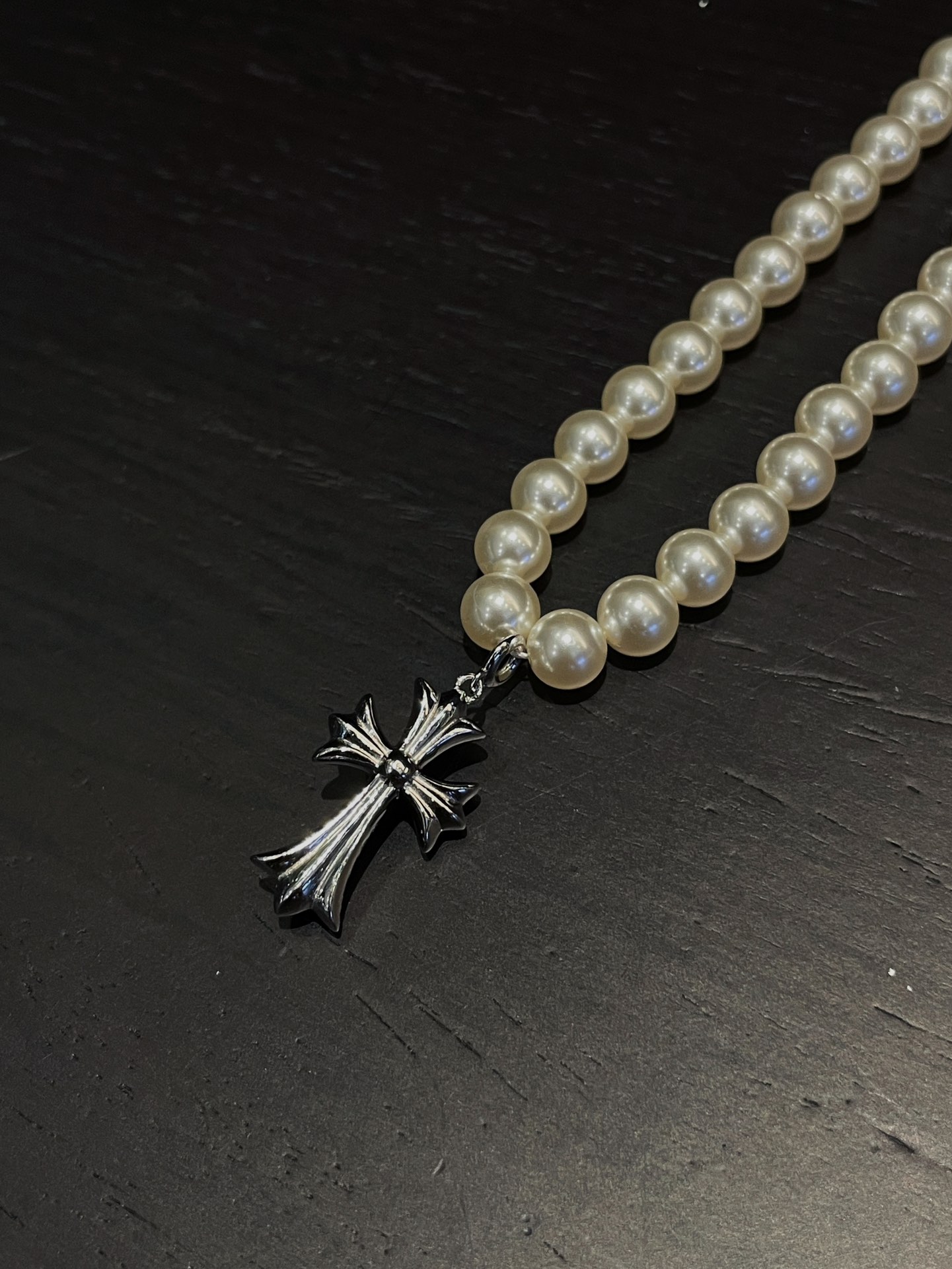 CHROME HEARTS Pearl Cross Necklace（CHROME HEARTS 246）