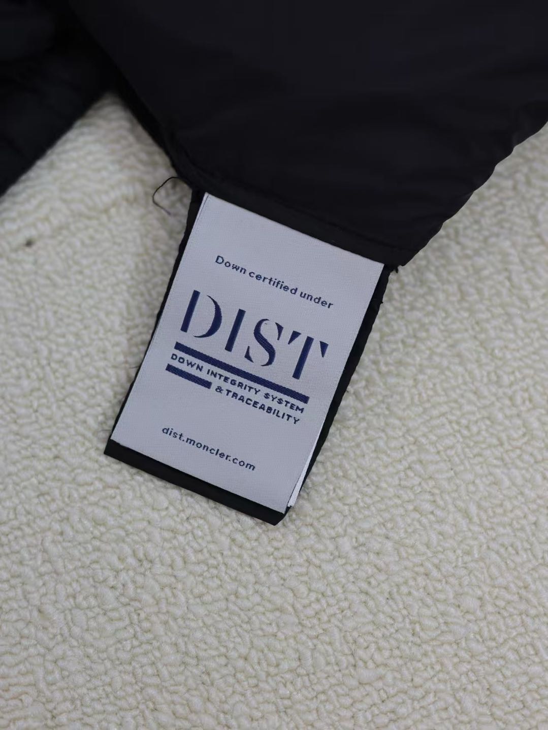 Moncler Padded Corduroy Series Down Jackets（F20919B50700A9341999）