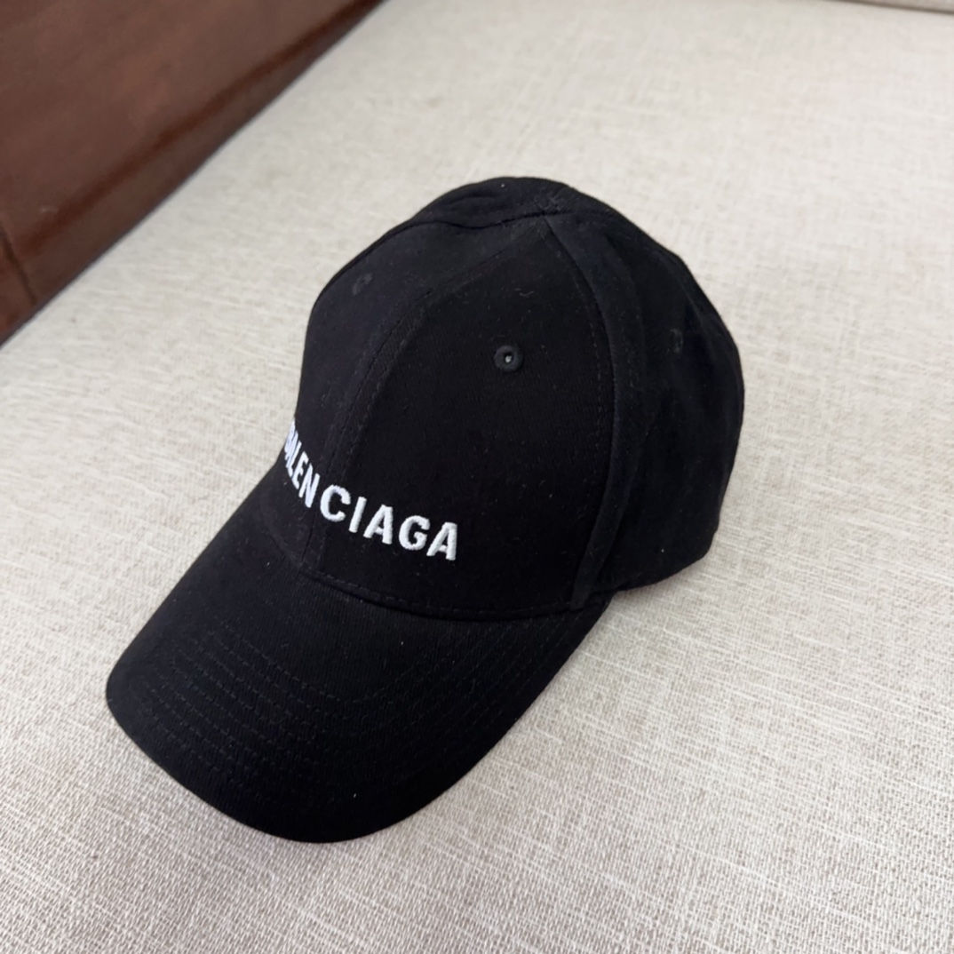 Balenciaga baseball cap（529192310B29060）