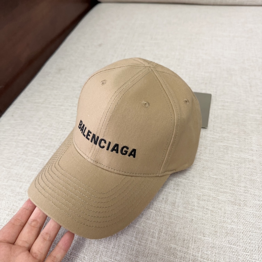 Balenciaga baseball cap（529192310B29060）