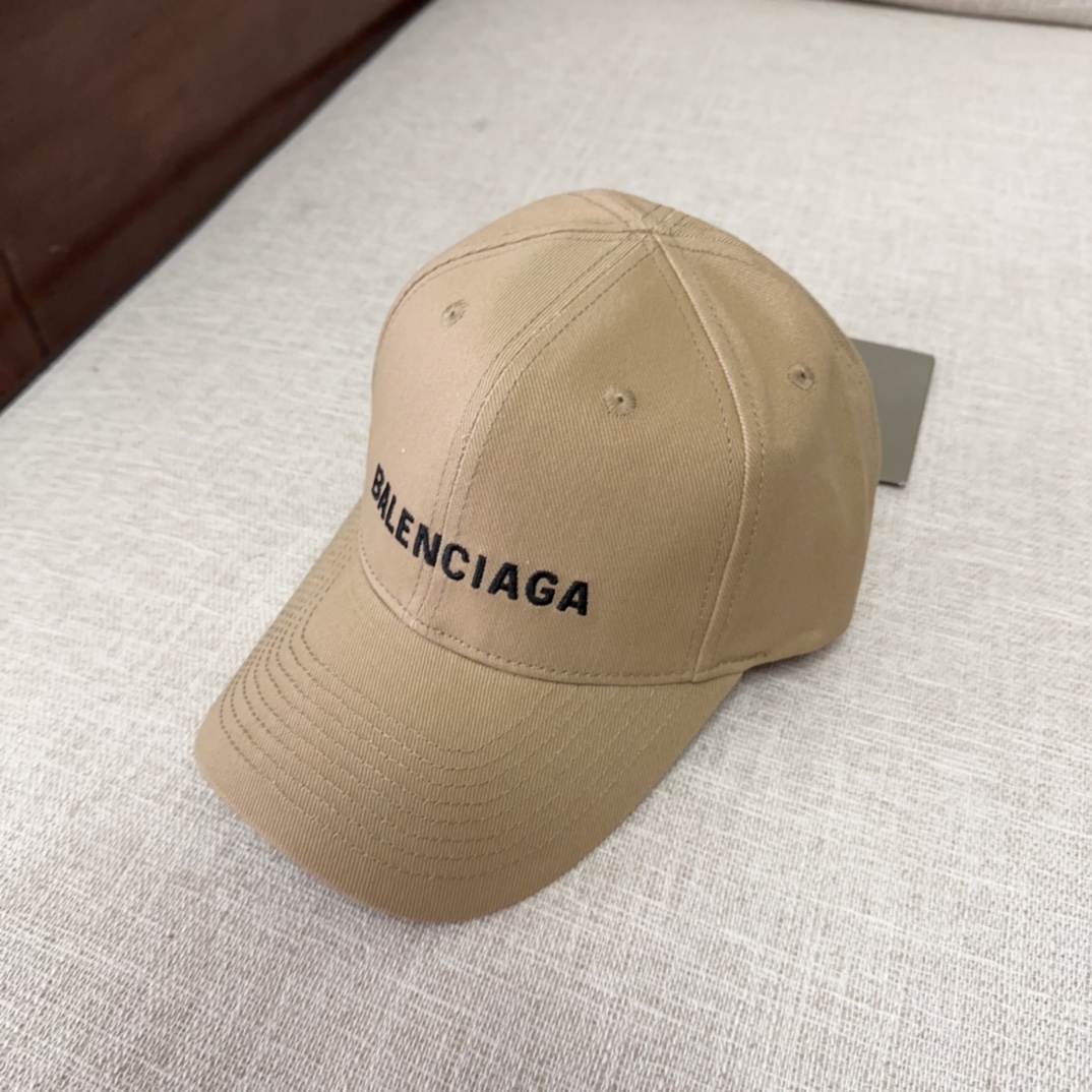 Balenciaga baseball cap（529192310B29060）