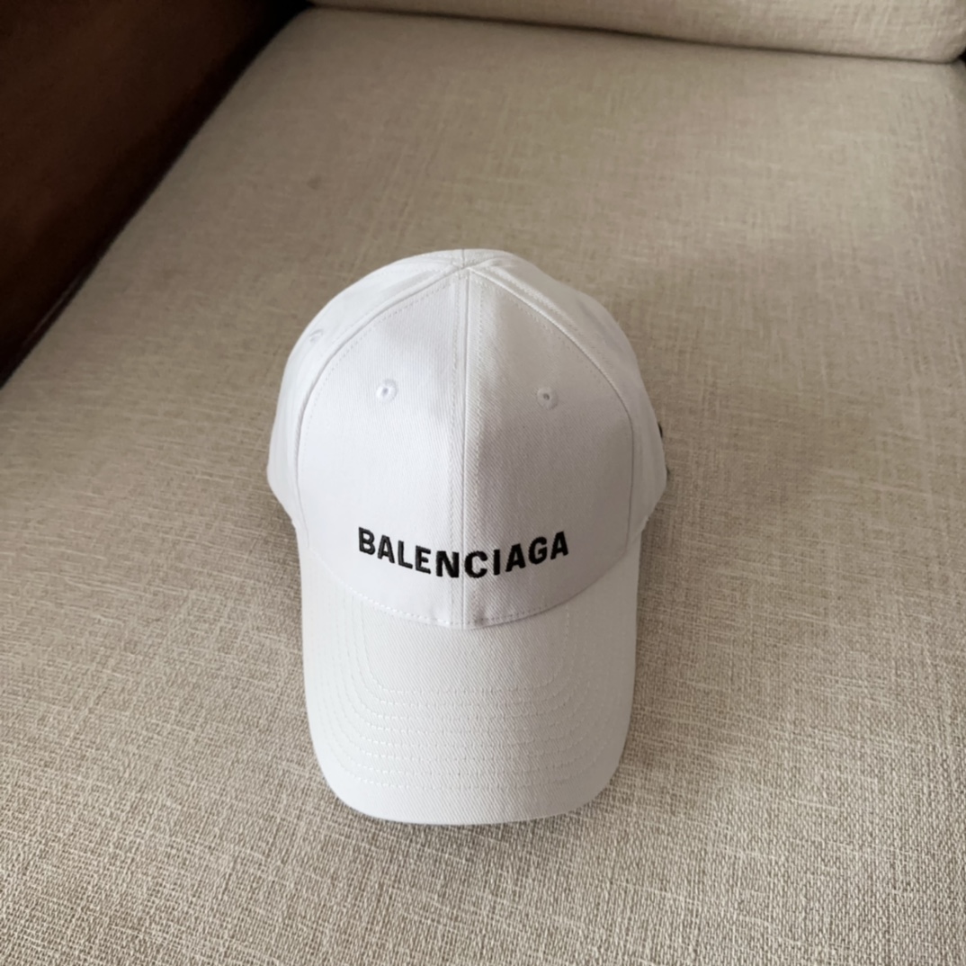 Balenciaga baseball cap（529192310B29060）