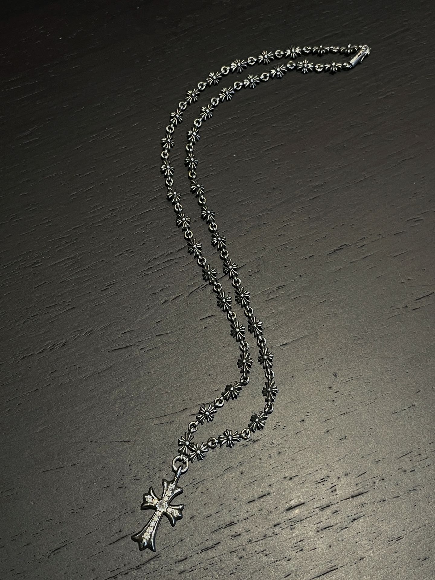CHROME HEARTS Blue Zircon Cross Necklace（CHROME HEARTS 340）