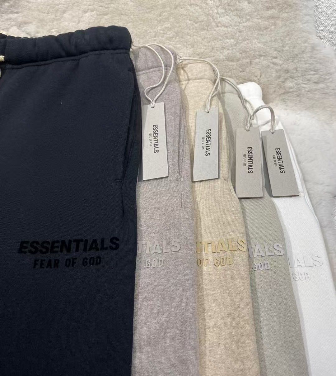 Fear of God Essentials Sweatpants（130SP232025F）
