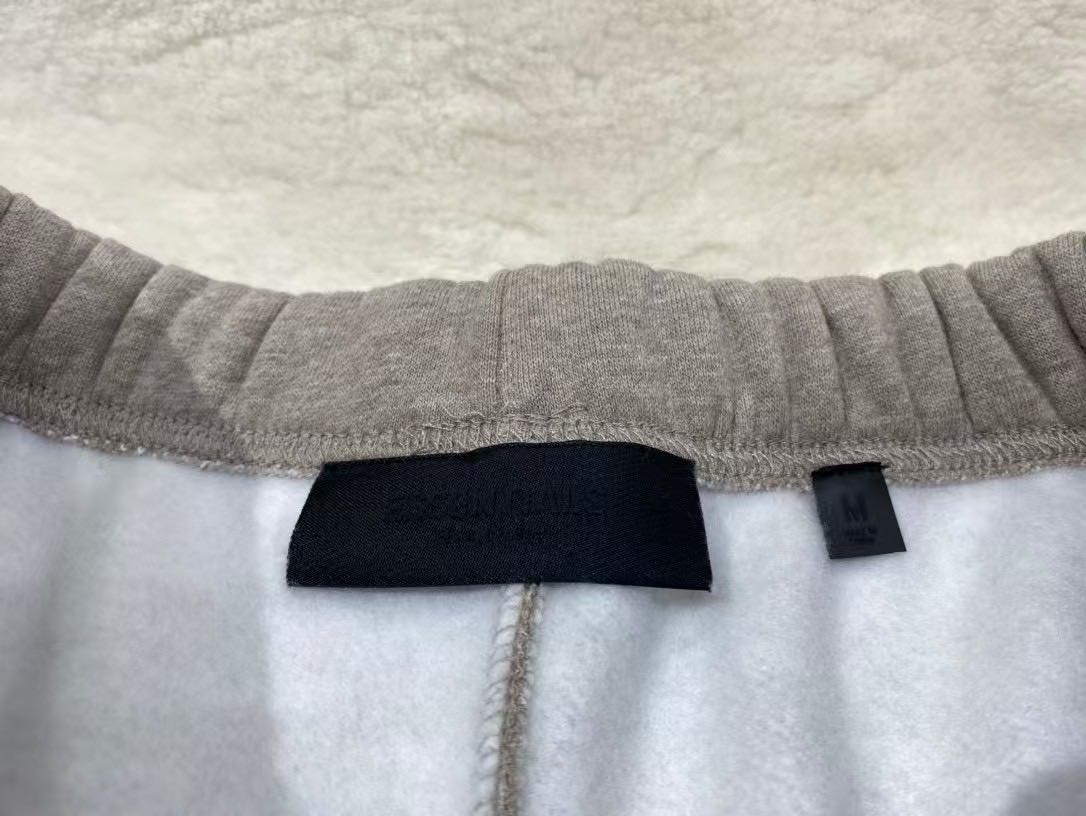 Fear of God Essentials Sweatpants（130SP232025F）