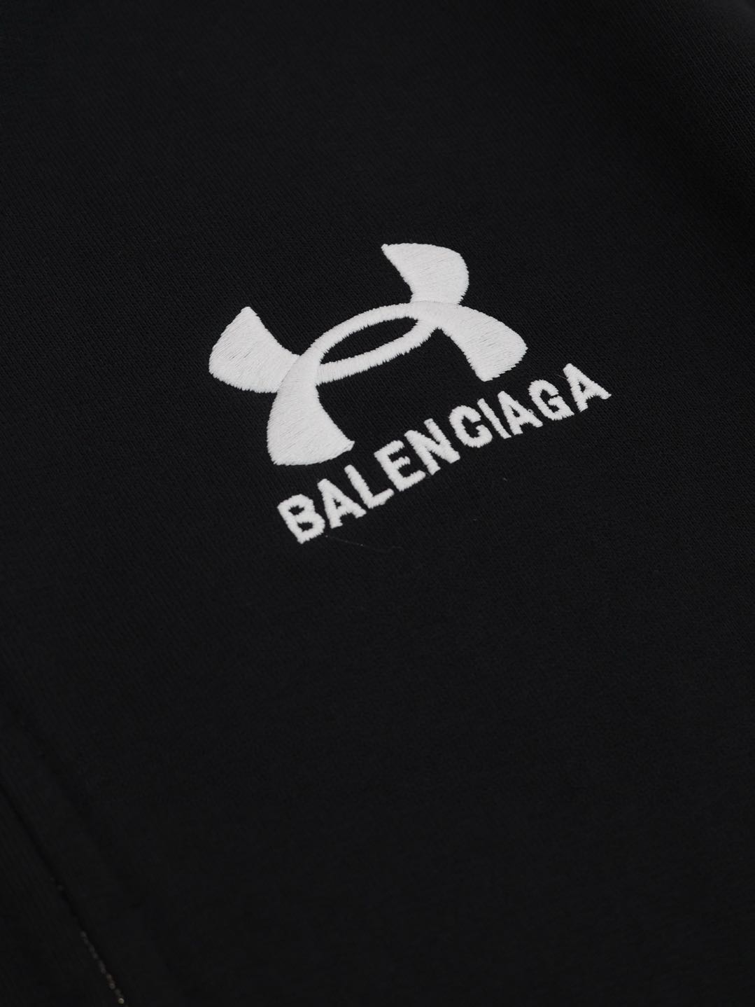 Balenciaga x Under Armour Zip-Up Hoodie 'Black White'（803264TRVB89034）
