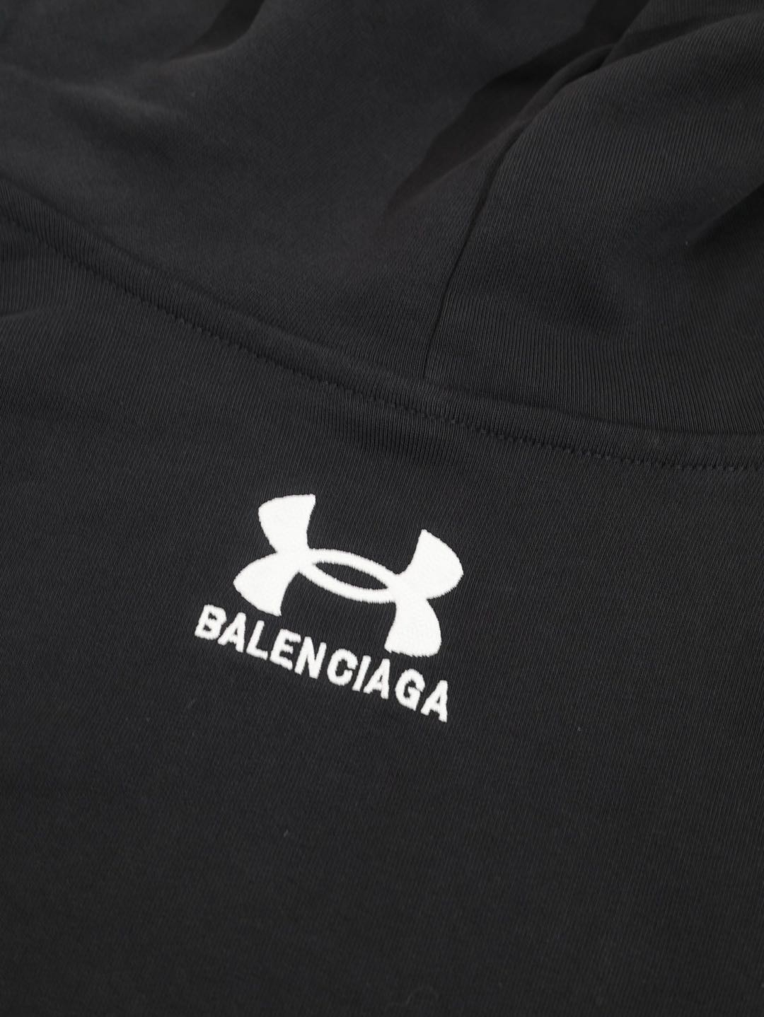 Balenciaga x Under Armour Zip-Up Hoodie 'Black White'（803264TRVB89034）