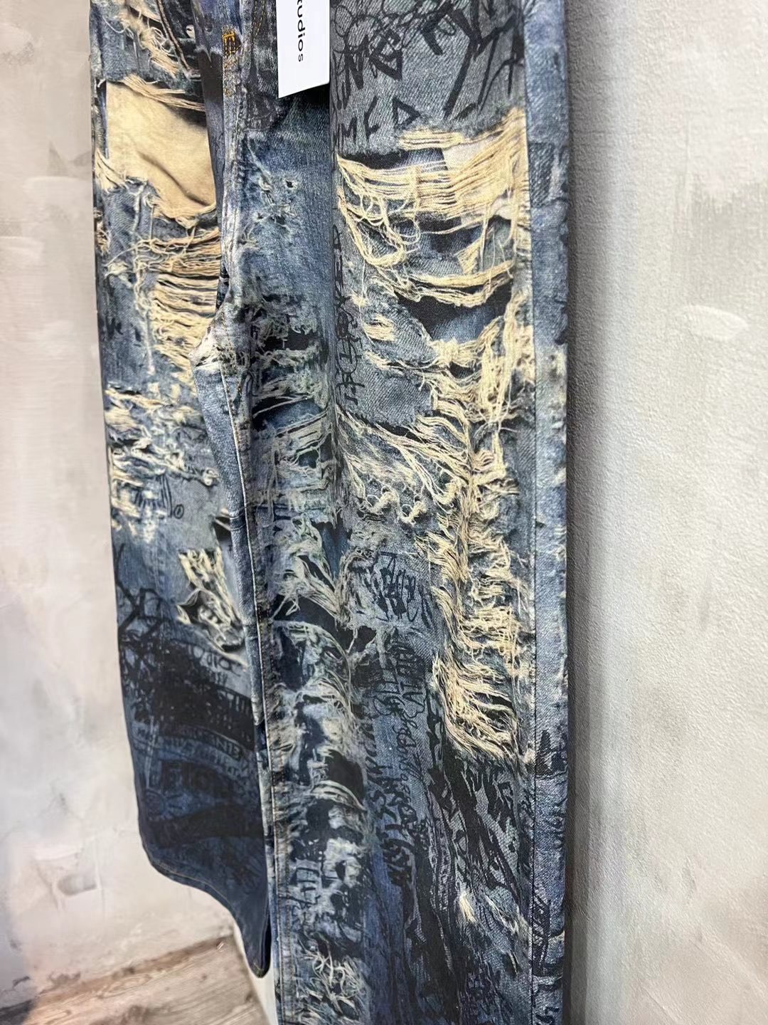 Acne Studios Super Baggy Fit Jeans for Men (BK0679-863）