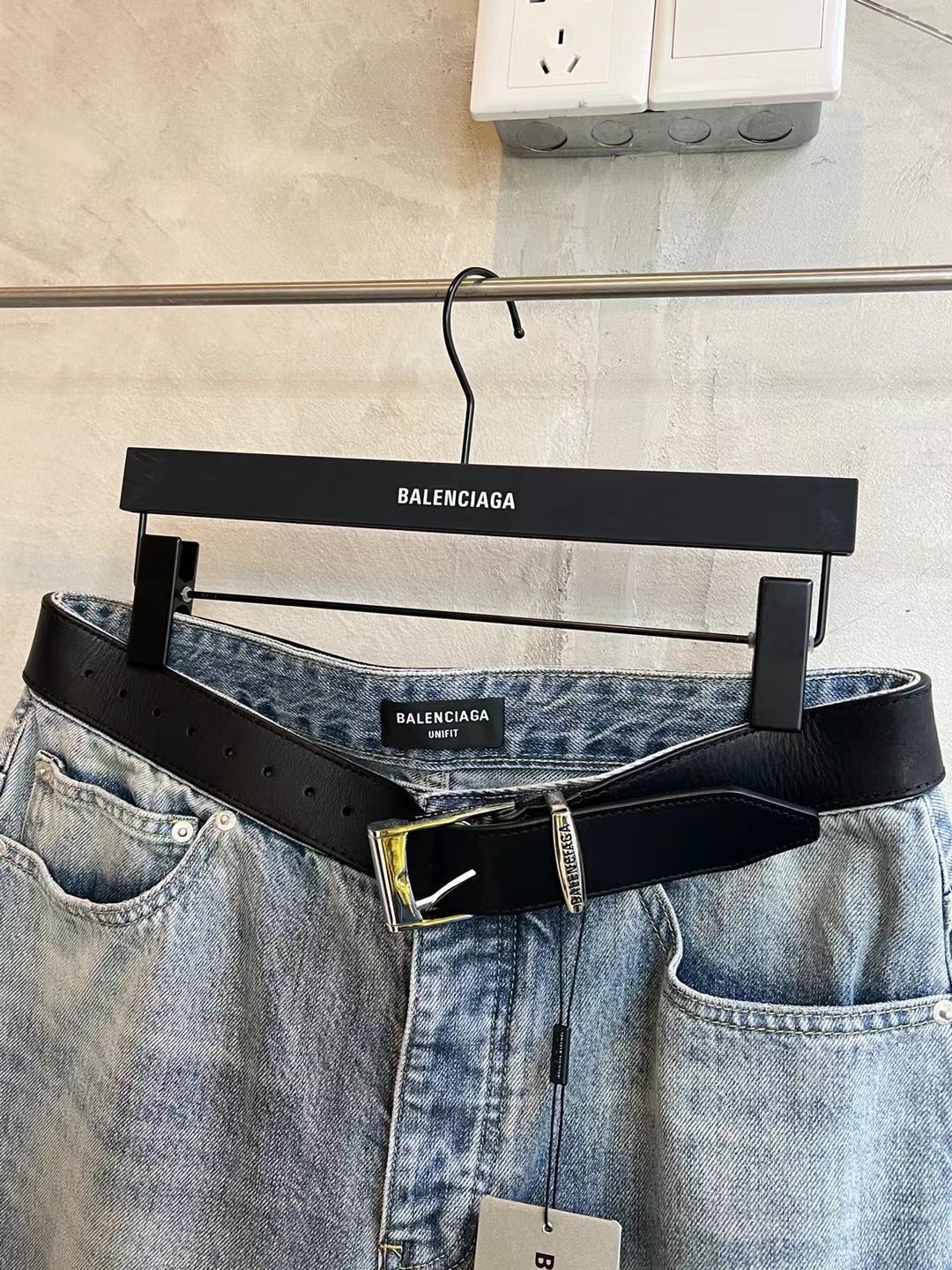 BALENCIAGA*Selvedge organic denim pants with integrated belt（794217TQW556379）