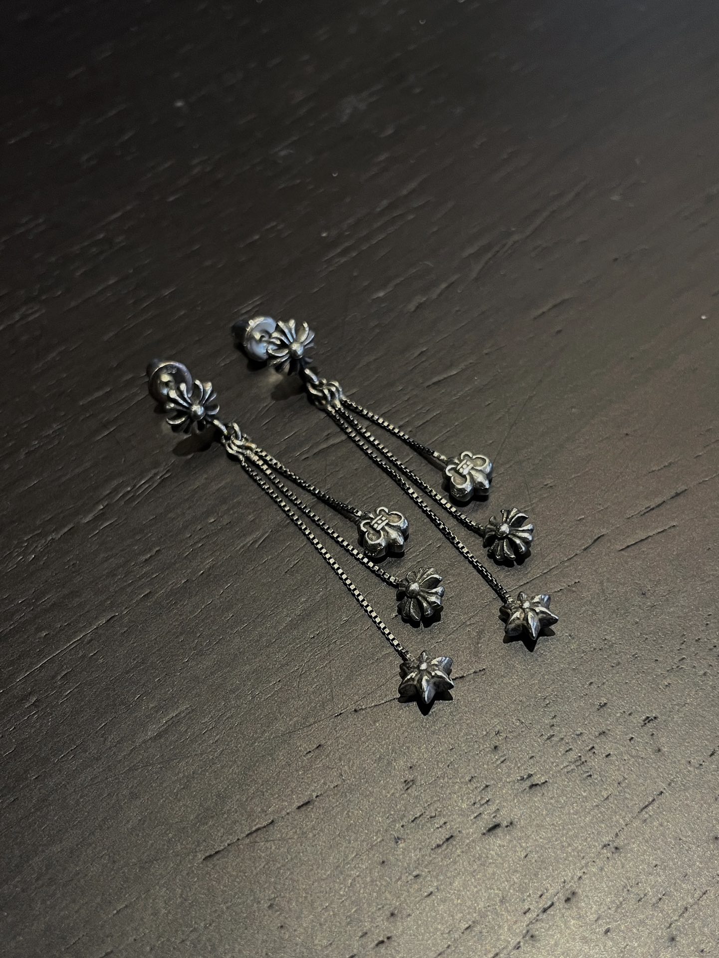 Chrome Hearts Cross Tassel Stud Earrings（CHROME HEARTS 352）