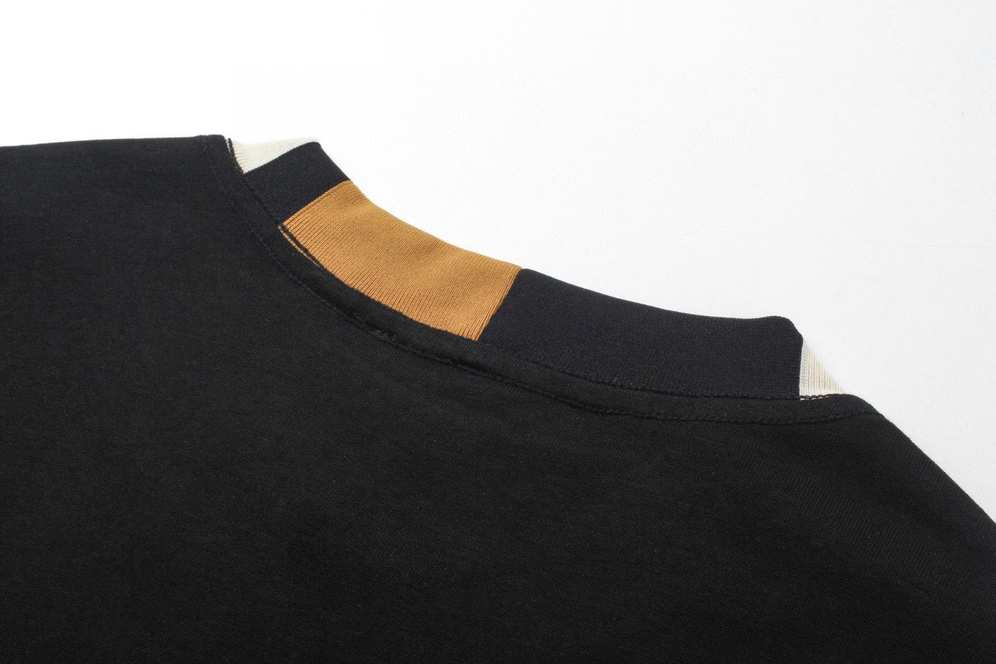 Burberry JAYSON embroidered logo T-shirt（80781141）