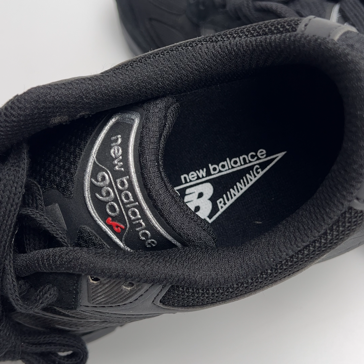 New Balance 990V6 "Triple Black"(U990BB6)