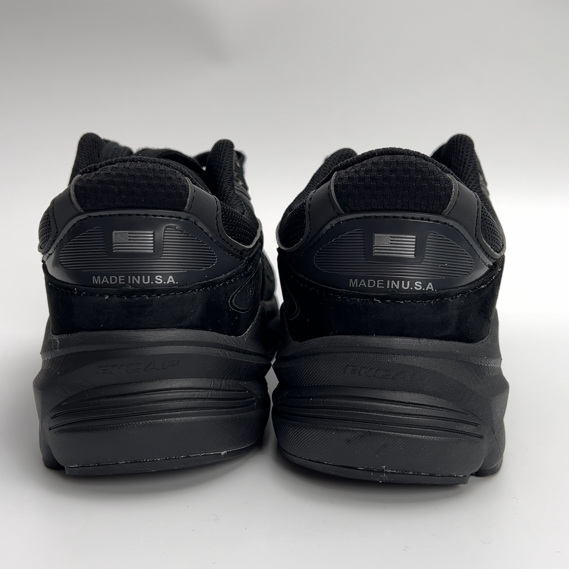 New Balance 990V6 "Triple Black"(U990BB6)