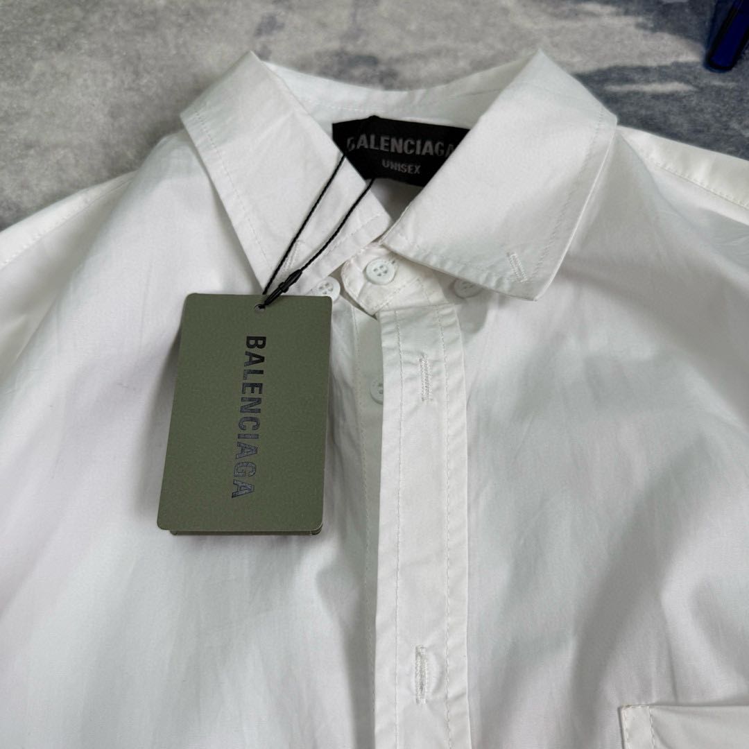Balenciaga Back Print Shirt(790731TNM609000）