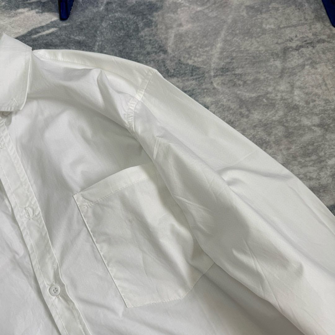 Balenciaga Back Print Shirt(790731TNM609000）