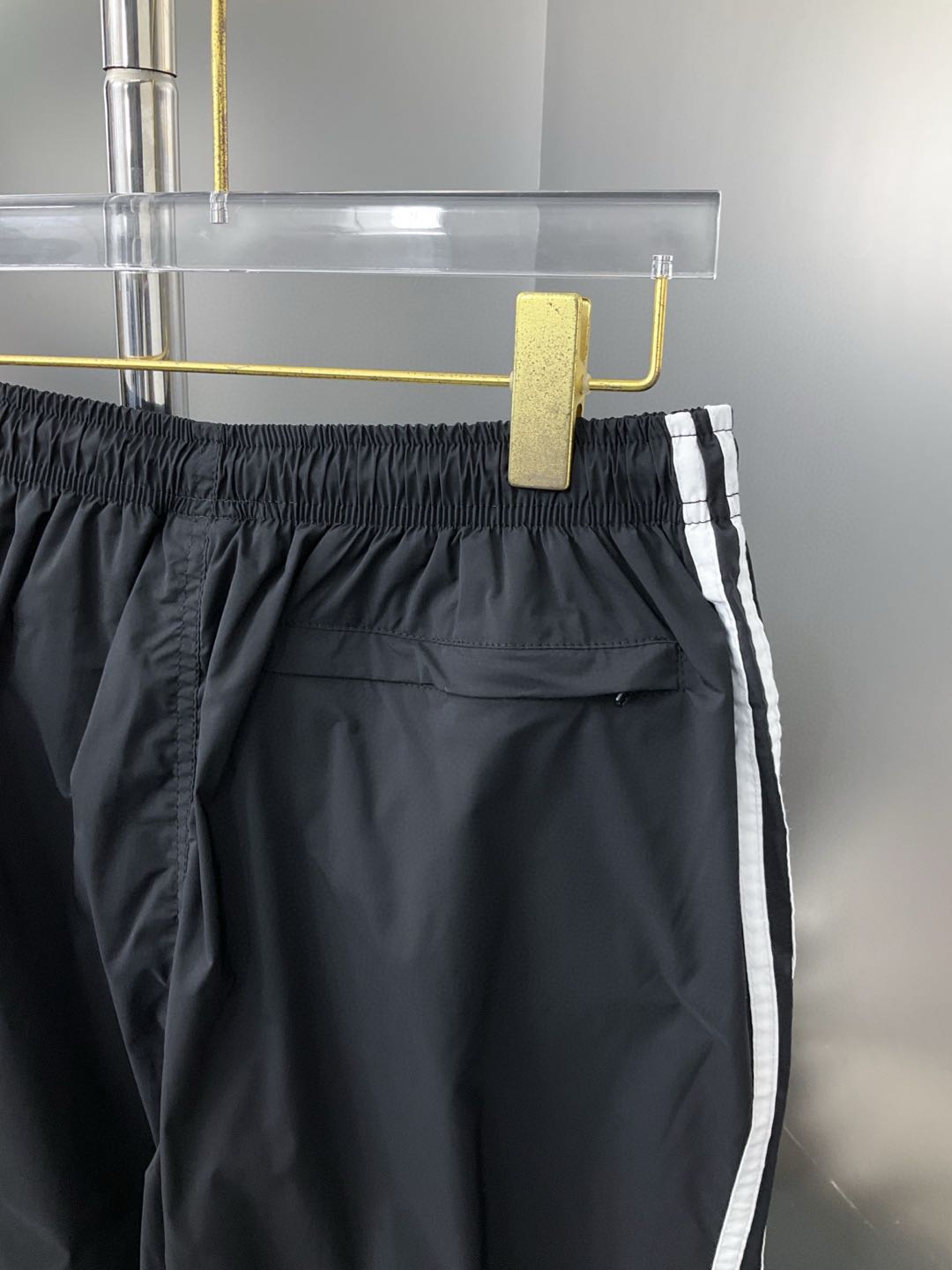 Balenciaga Sweatpants（IB5242）