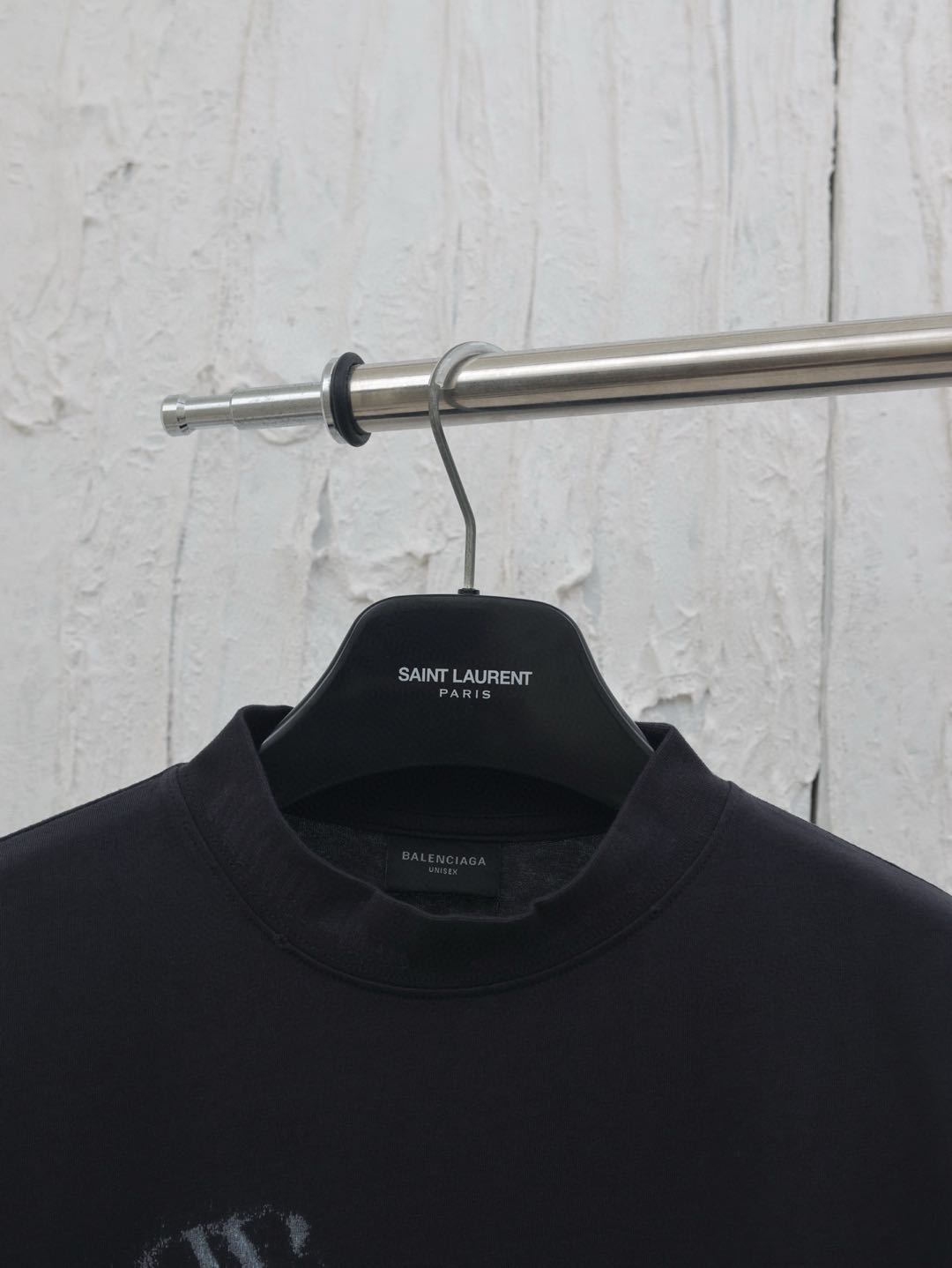 Balenciaga Men's Diy Imprint Cropped Long Sleeve T-shirt in Black（783400TSVB41041）