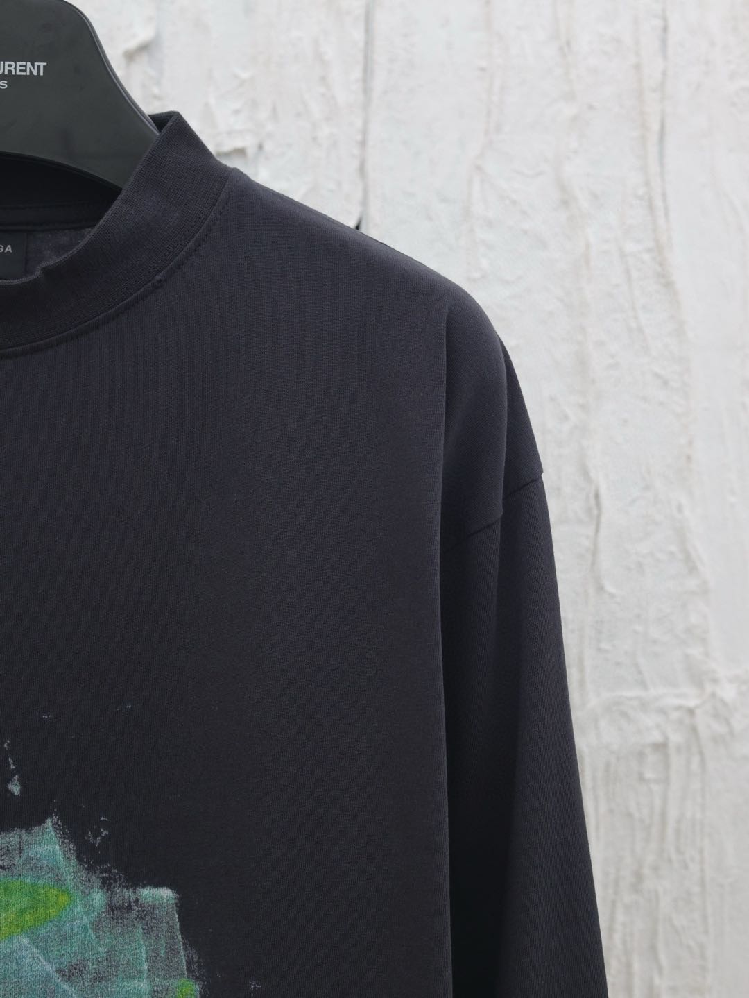 Balenciaga Men's Diy Imprint Cropped Long Sleeve T-shirt in Black（783400TSVB41041）