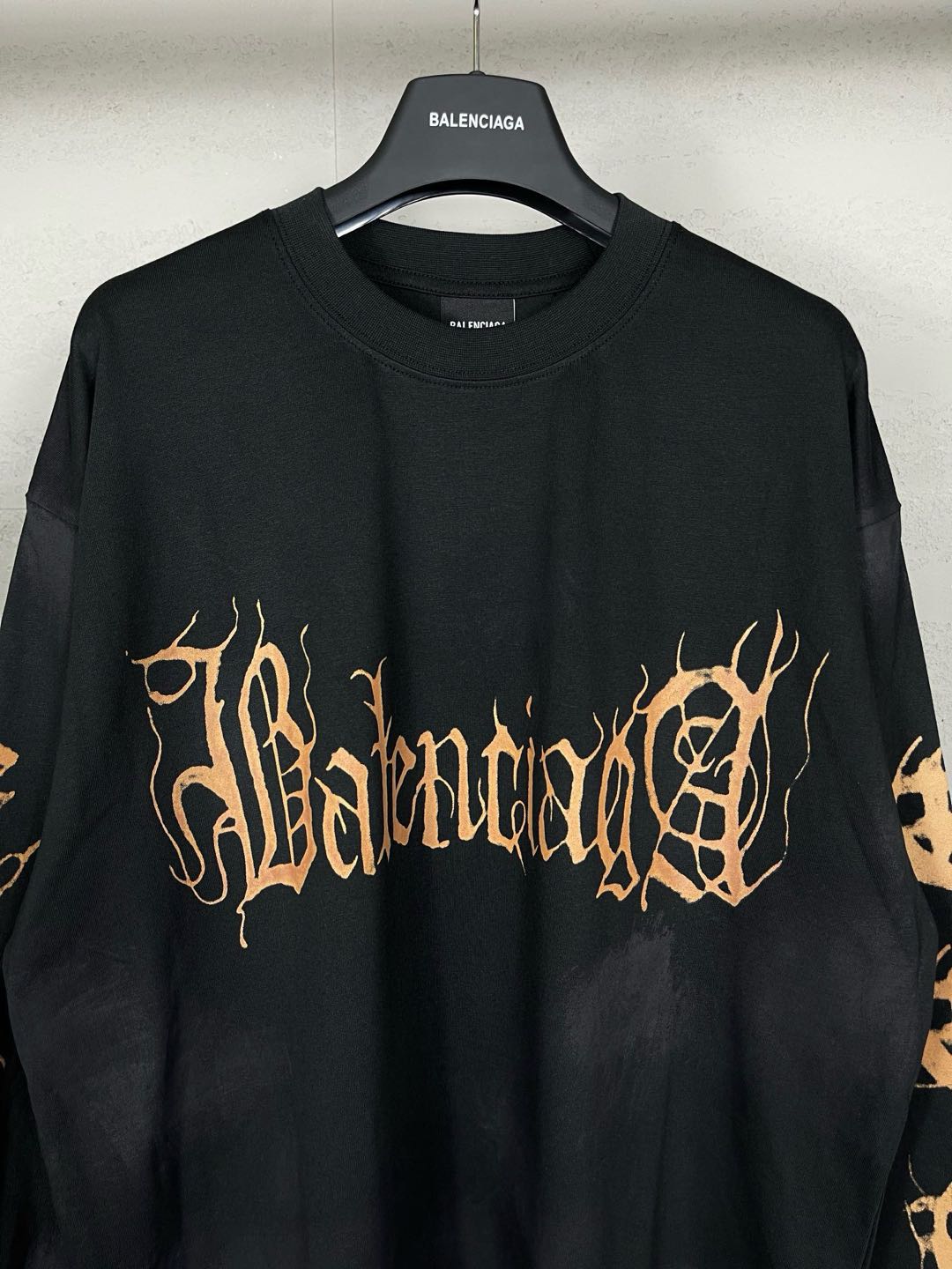 Balenciaga Logo Printed Crewneck Sweatshirt（739783TOVE1 1055）