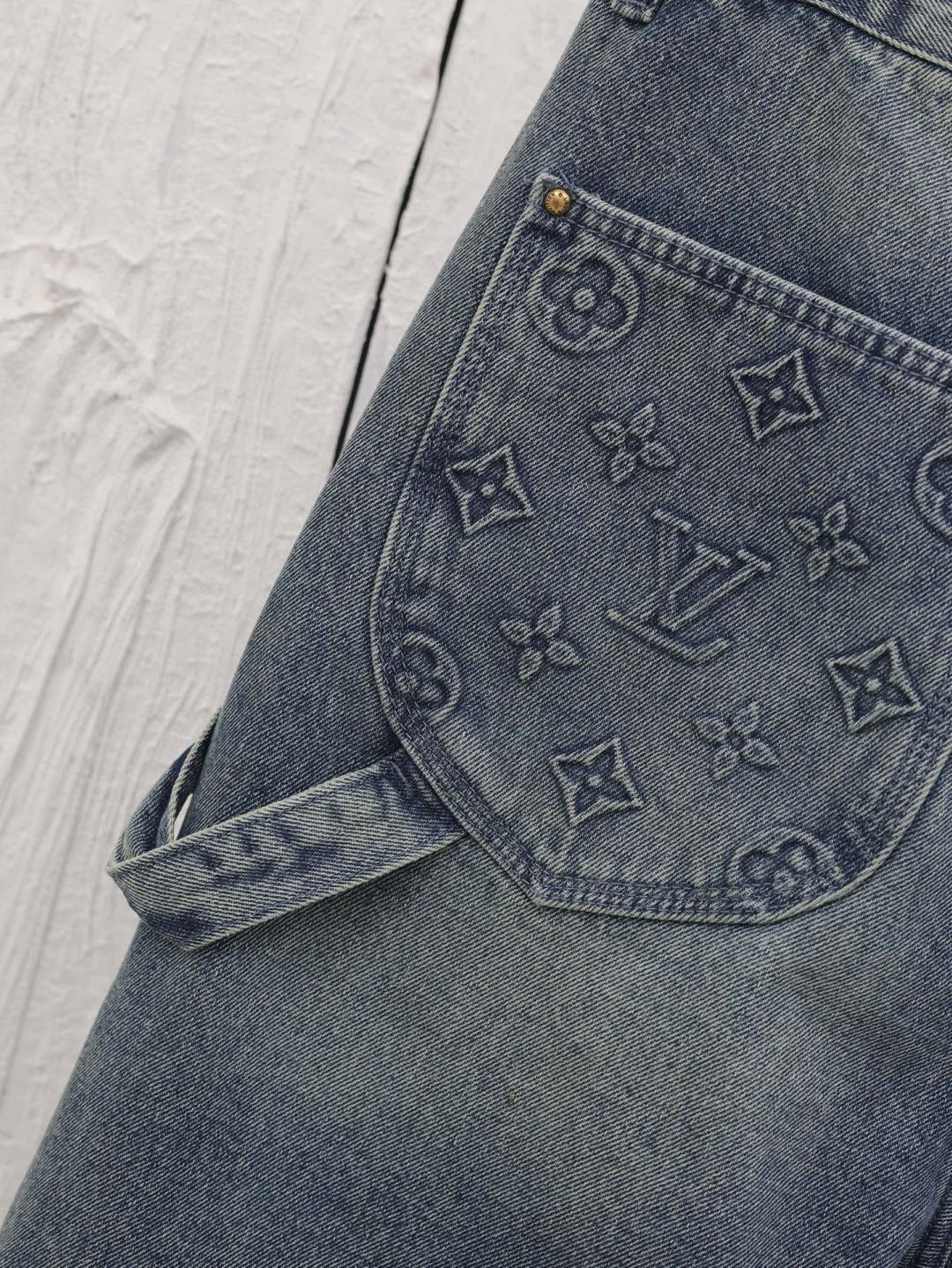 Louis Vuitton denim shorts （1ABJ7G）