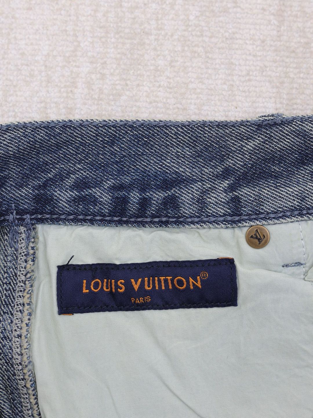 Louis Vuitton denim shorts （1ABJ7G）