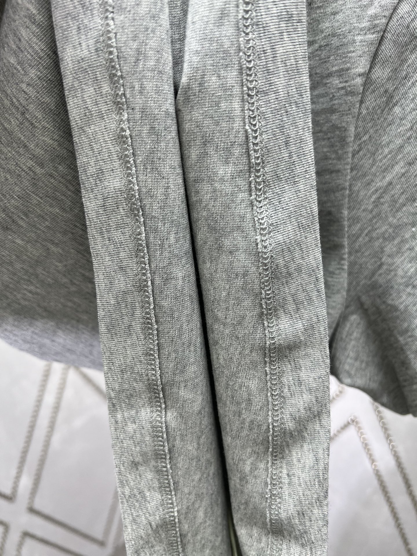 Louis Vuitton Robot Print Cropped Top（1AI430）