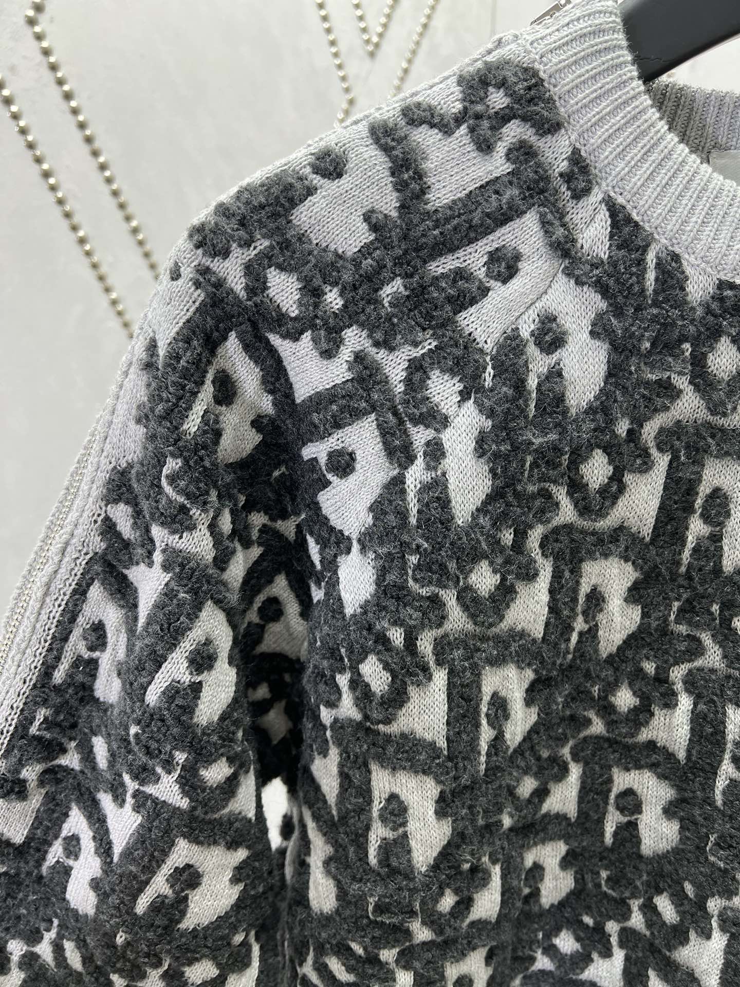 Dior Sweater（493M635AT847-C888）