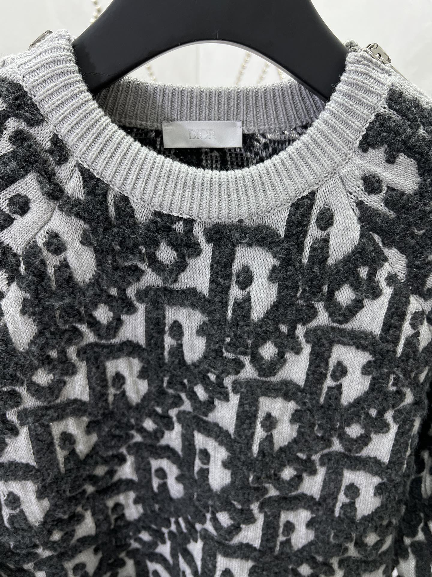 Dior Sweater（493M635AT847-C888）