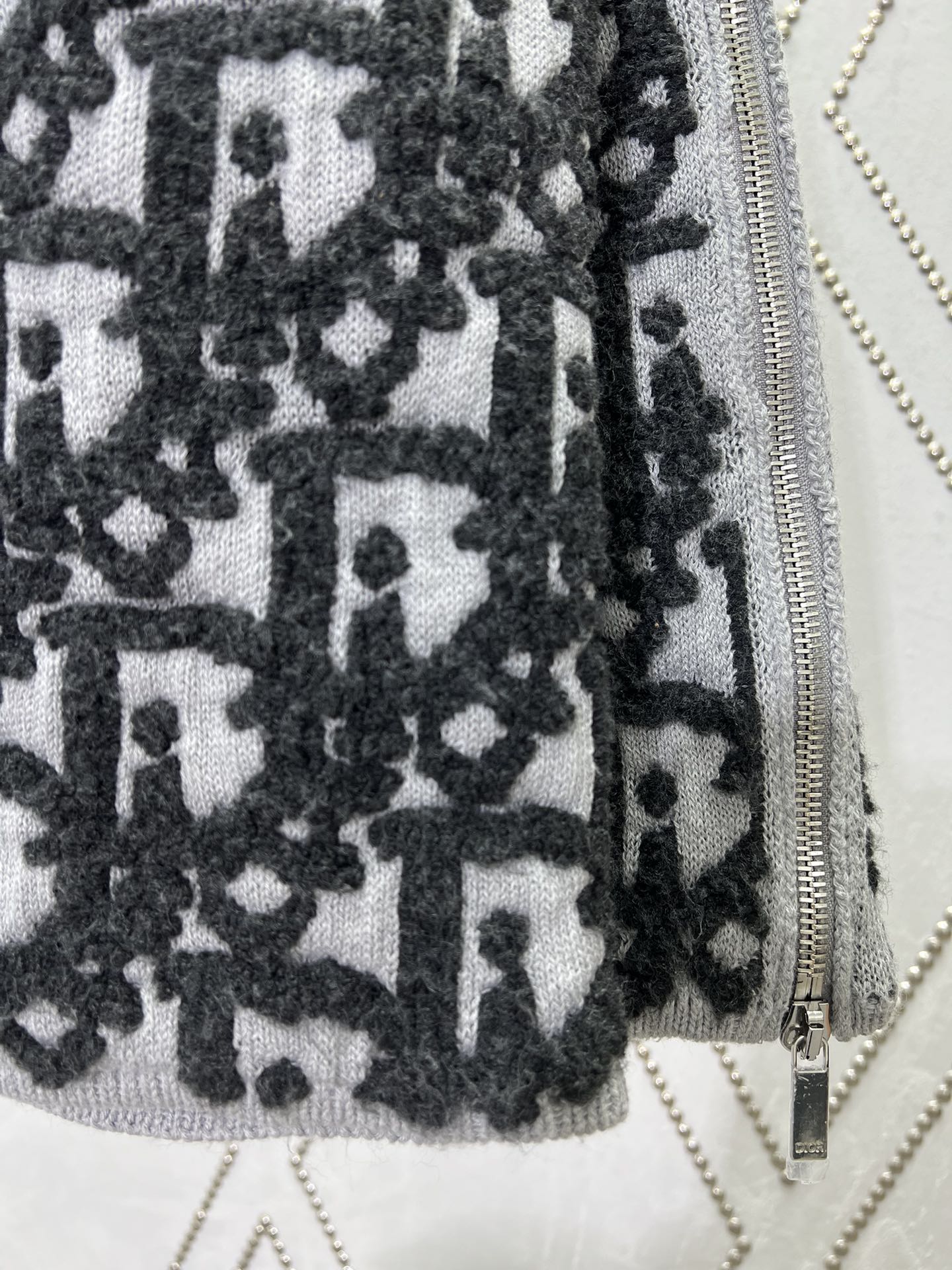 Dior Sweater（493M635AT847-C888）