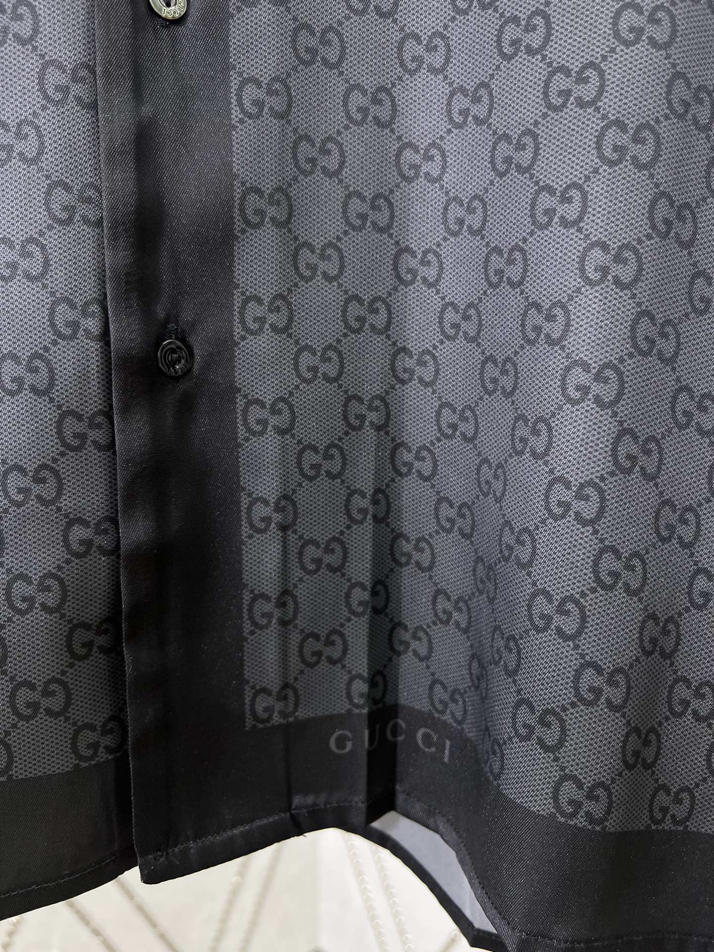 GUCCI Printed silk twill bowling shirt in grey and black（794907-Z7ARD-1016）